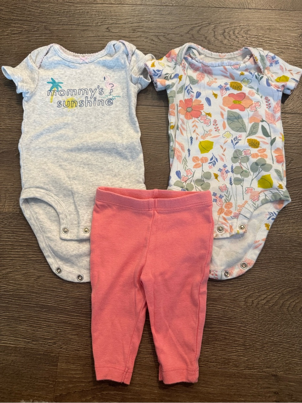 Carter's Baby Girls Leggings with Gray and Floral Bodysuits 3 months
